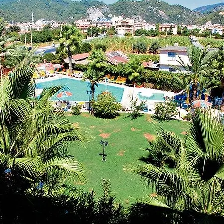 Hibiscus Garden Hotel 3*