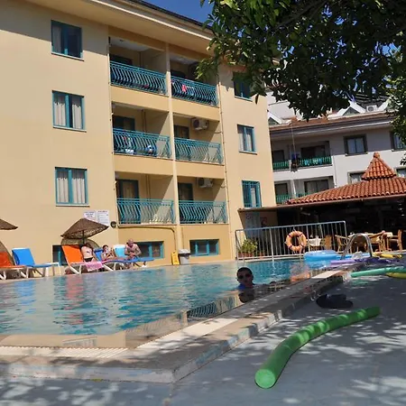 Hibiscus Garden Hotel 3*