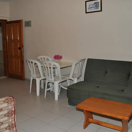 Hibiscus Garden مرمريس